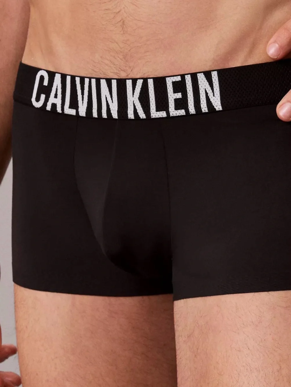 Calvin Klein intense power motion low rise Trunk - black - large logo
